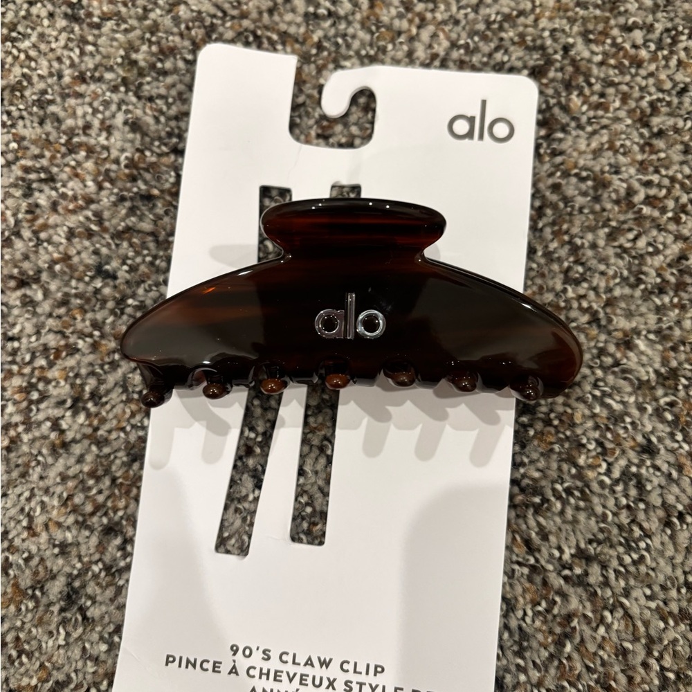 ALO YOGA 90s hair claw clip brown tortoise shell  NWT - Picture 5 of 7